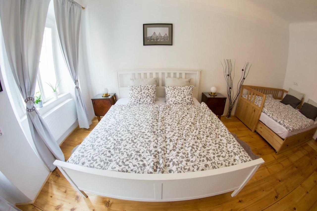 B&B Krumlov เชสกี้ครุมลอฟ ภายนอก รูปภาพ