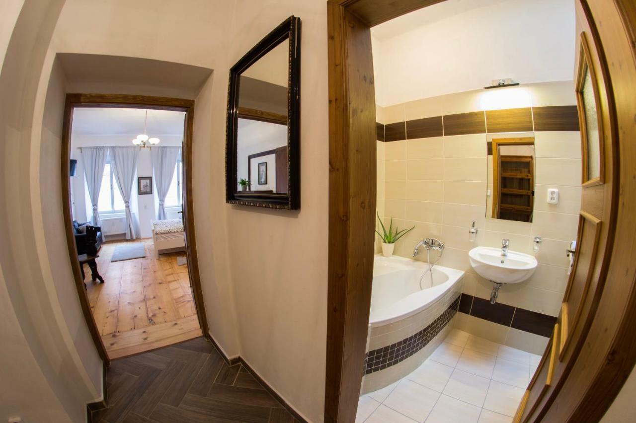 B&B Krumlov เชสกี้ครุมลอฟ ภายนอก รูปภาพ