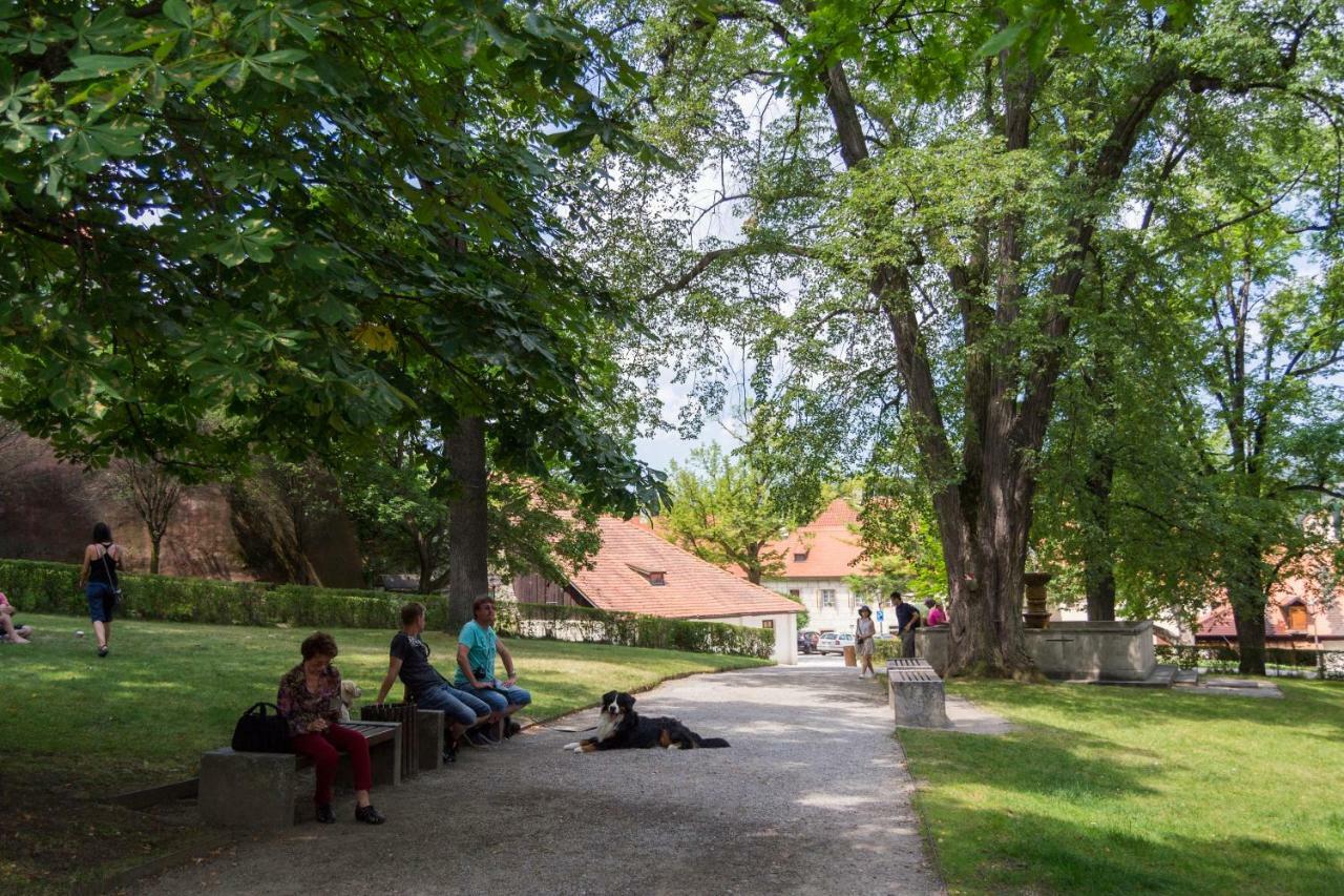 B&B Krumlov เชสกี้ครุมลอฟ ภายนอก รูปภาพ