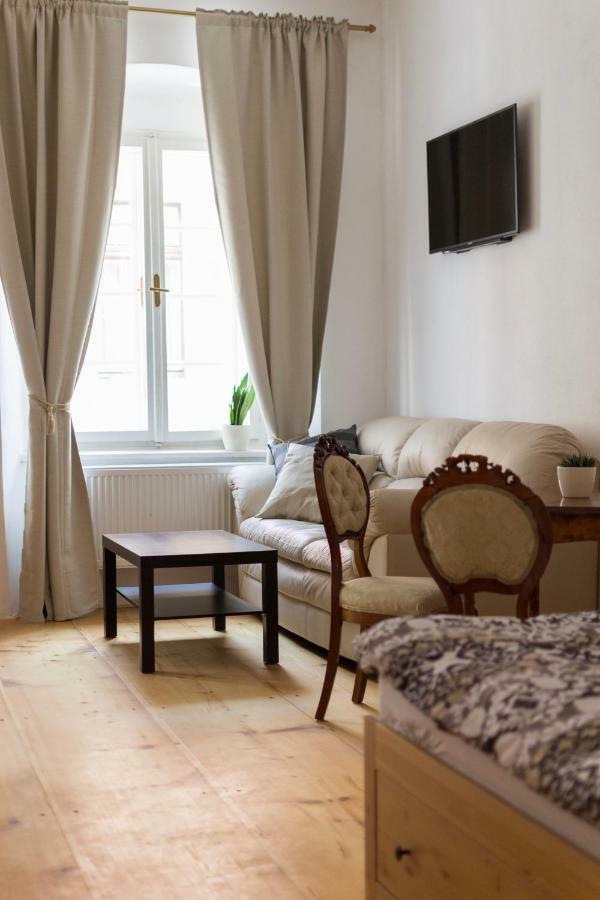 B&B Krumlov เชสกี้ครุมลอฟ ภายนอก รูปภาพ