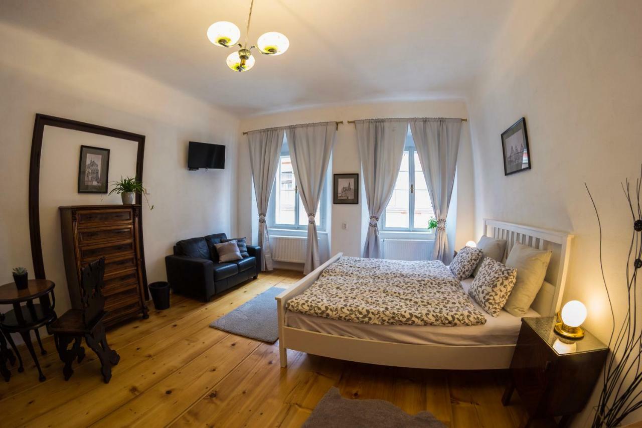 B&B Krumlov เชสกี้ครุมลอฟ ภายนอก รูปภาพ